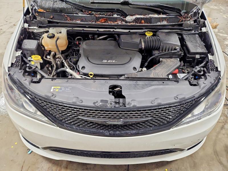 Продажа на аукционе авто 2018 Chrysler Pacifica, vin: 2C4RC1EG4JR260998, номер лота: 99466945