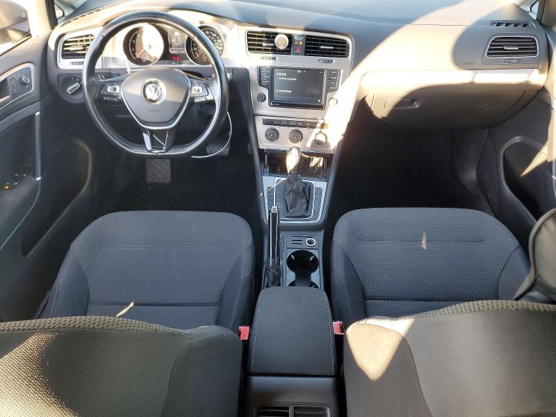 98893555 :رقم المزاد ، 3VW217AU0HM037040 vin ، 2017 Volkswagen Golf مزاد بيع