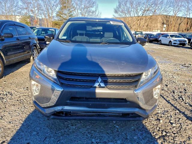 99568225 :رقم المزاد ، JA4AT4AA4JZ048750 vin ، 2018 Mitsubishi Eclipse Cross مزاد بيع