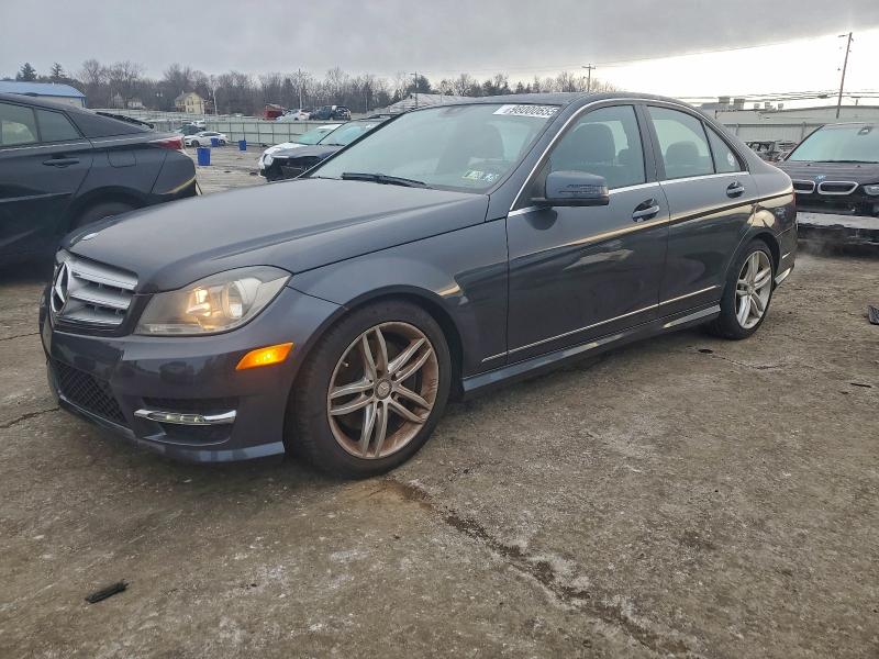 98000655 :رقم المزاد ، WDDGF8AB3DR279561 vin ، 2013 Mercedes-benz C 300 4mat مزاد بيع