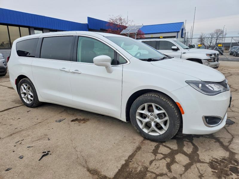 Продажа на аукционе авто 2018 Chrysler Pacifica, vin: 2C4RC1FGXJR125927, номер лота: 99506385