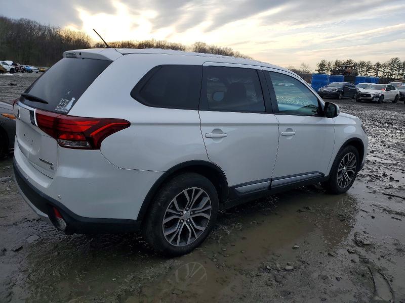 Продаж на аукціоні авто 2016 Mitsubishi Outlander, vin: JA4AD3A32GZ017840, номер лоту: 74240065