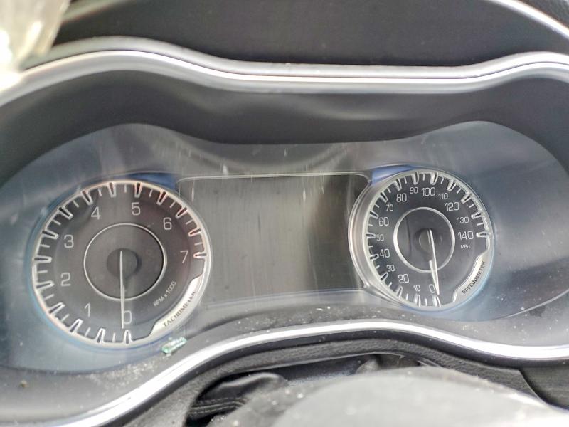 Продаж на аукціоні авто 2015 Chrysler 200, vin: 1C3CCCAB5FN586944, номер лоту: 72334005