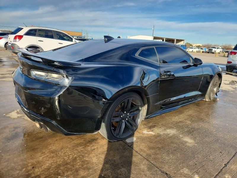 72586755 :رقم المزاد ، 1G1FH1R78H0160222 vin ، 2017 Chevrolet Camaro مزاد بيع