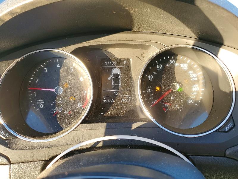 73700145 :رقم المزاد ، 3VWDB7AJ9HM392736 vin ، 2017 Volkswagen Jetta مزاد بيع