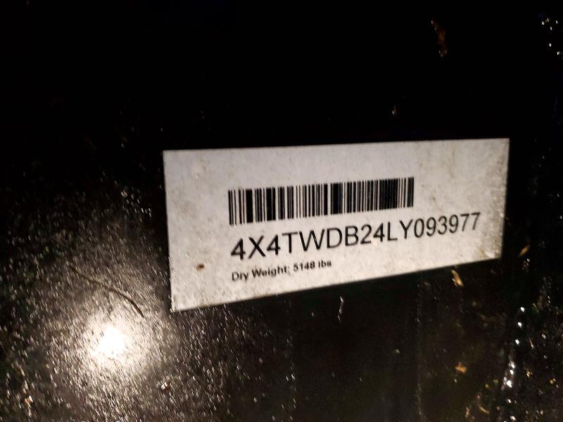 97157315 :رقم المزاد ، 4X4TWDB24LY093977 vin ، 2020 Wildwood Trailer مزاد بيع