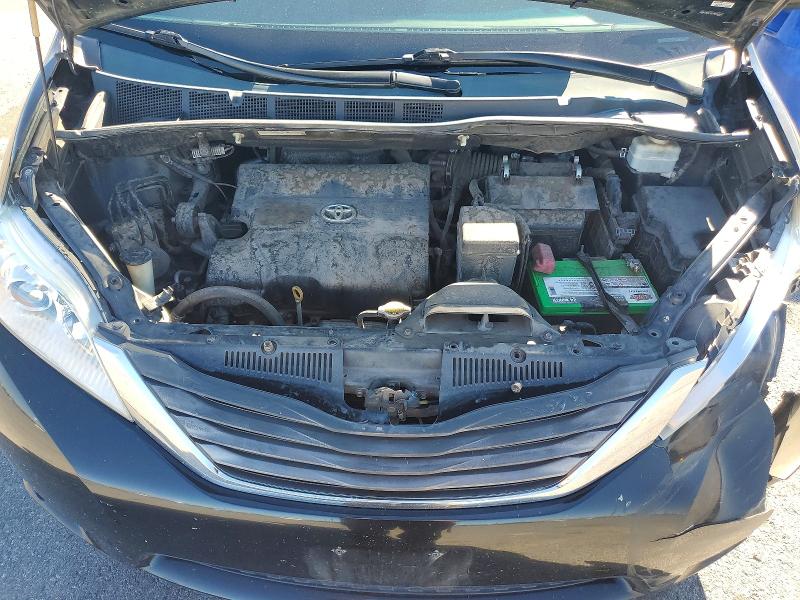 72915915 :رقم المزاد ، 5TDYK3DC4BS050306 vin ، 2011 Toyota Sienna مزاد بيع