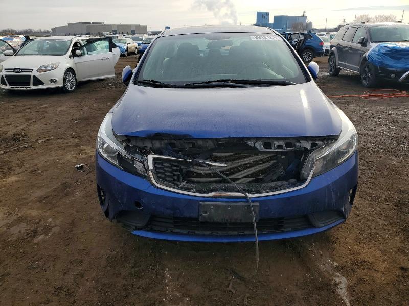 2017 Kia Forte მანქანა იყიდება აუქციონზე, vin: 3KPFL4A75HE111425, აუქციონის ნომერი: 99104325