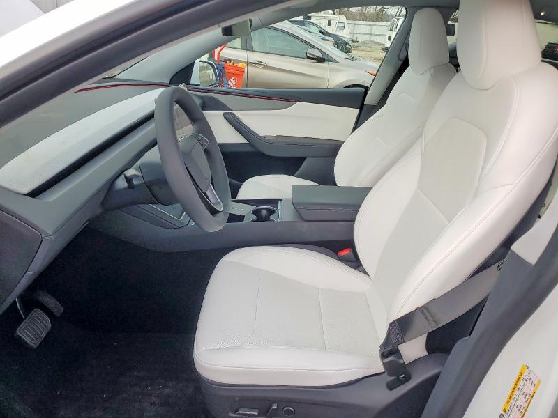 2026 Tesla Model Y მანქანა იყიდება აუქციონზე, vin: 7SAYGDEE8TF447601, აუქციონის ნომერი: 99432695