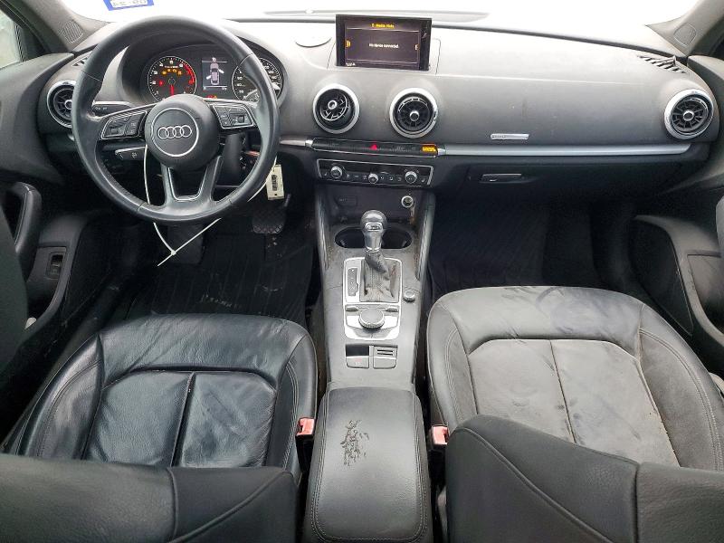 Продаж на аукціоні авто 2018 Audi A3 Premium, vin: WAUAUGFF1J1060889, номер лоту: 99791325
