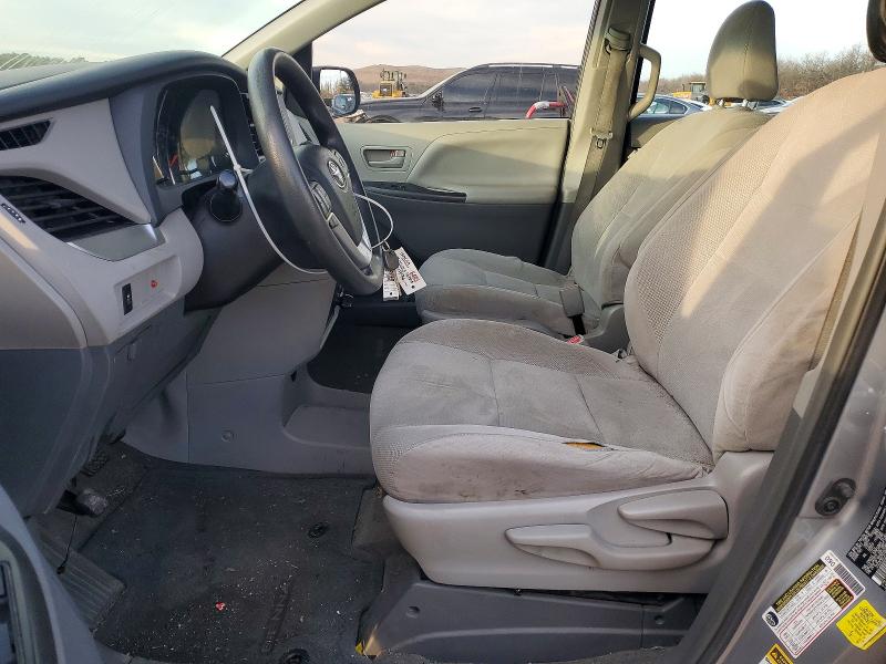 2015 Toyota Sienna მანქანა იყიდება აუქციონზე, vin: 5TDZK3DCXFS591516, აუქციონის ნომერი: 72630845