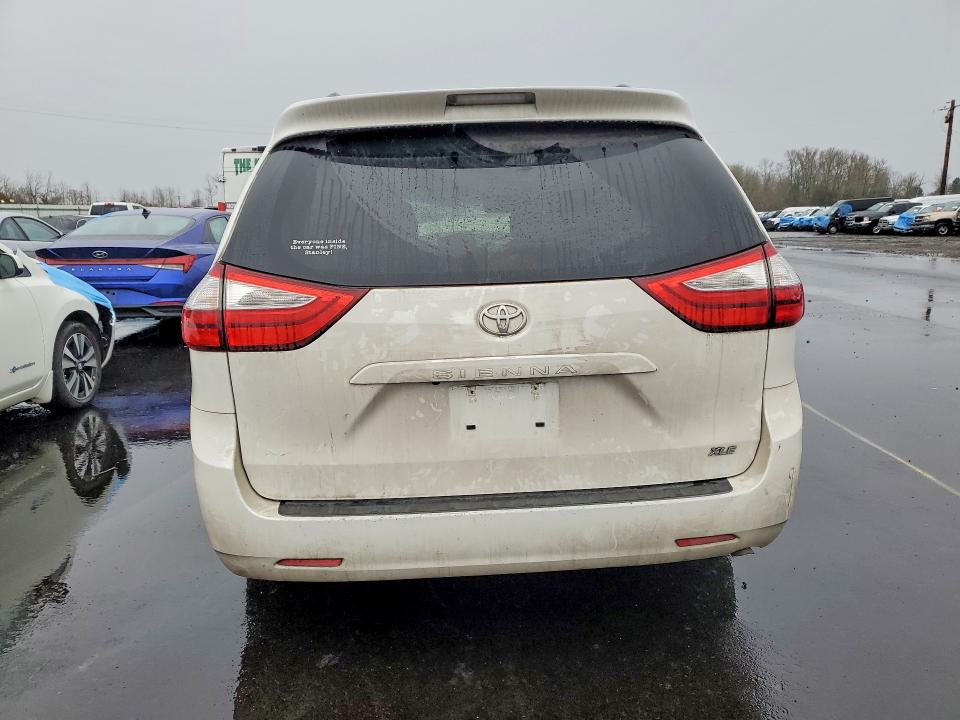 Продажа на аукционе авто 2017 Toyota Sienna, vin: 5TDYZ3DCXHS810324, номер лота: 75399075