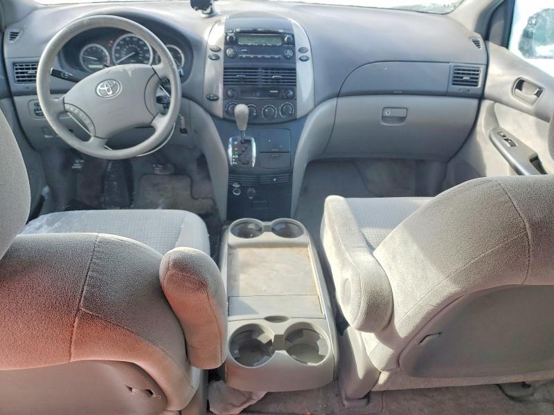 2010 Toyota Sienna მანქანა იყიდება აუქციონზე, vin: 5TDZK4CC6AS338600, აუქციონის ნომერი: 73403445