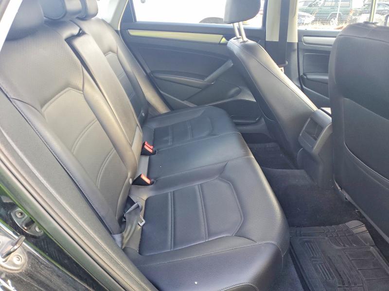 Продажа на аукционе авто 2015 Volkswagen Passat, vin: 1VWAT7A31FC002440, номер лота: 98761165