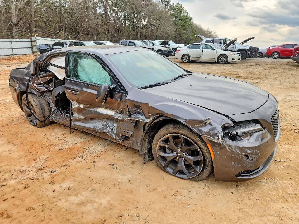 74325545 :رقم المزاد ، 2C3CCABGXPH679659 vin ، 2023 Chrysler 300 مزاد بيع
