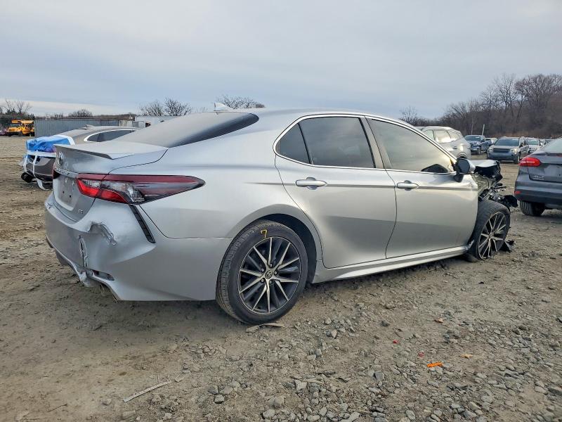 Продажа на аукционе авто 2022 Toyota Camry, vin: 4T1G11AK5NU636975, номер лота: 98307605