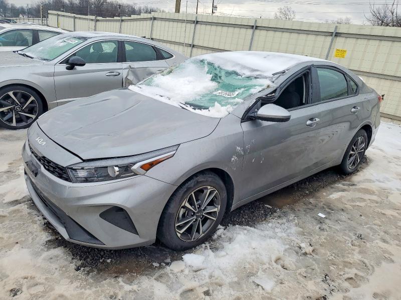 2024 Kia Forte მანქანა იყიდება აუქციონზე, vin: 3KPF24AD7RE755504, აუქციონის ნომერი: 98760895