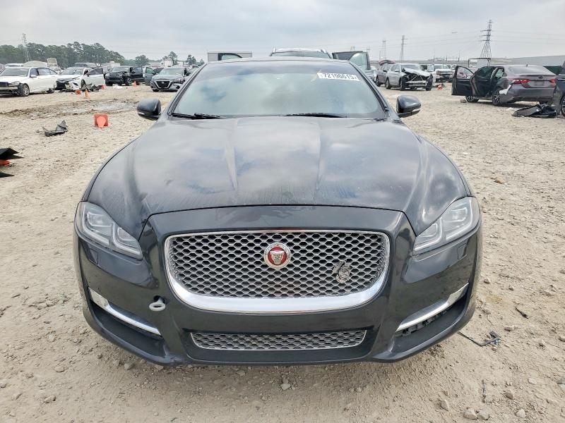 Продаж на аукціоні авто 2017 Jaguar Xjl Portfo, vin: SAJWA2G75H8W12117, номер лоту: 72196615