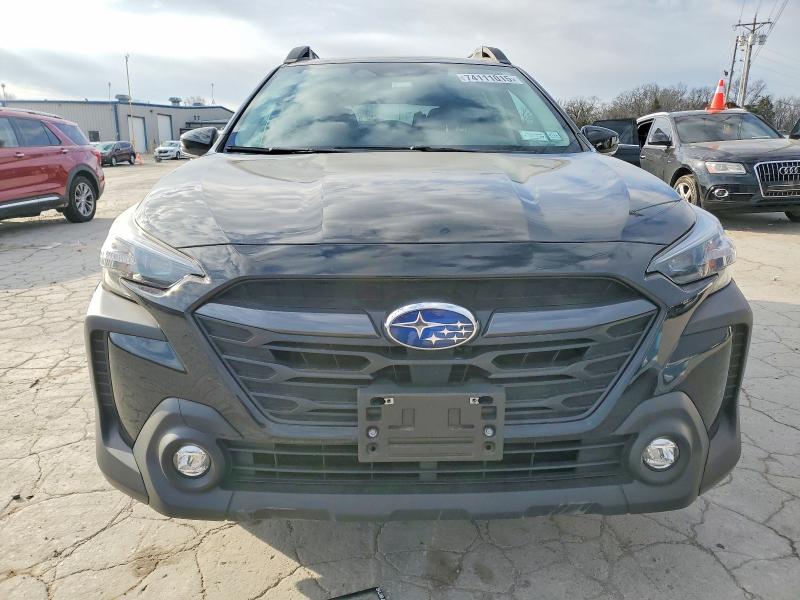 74111015 :رقم المزاد ، 4S4BTADC1S3165577 vin ، 2025 Subaru Outback مزاد بيع