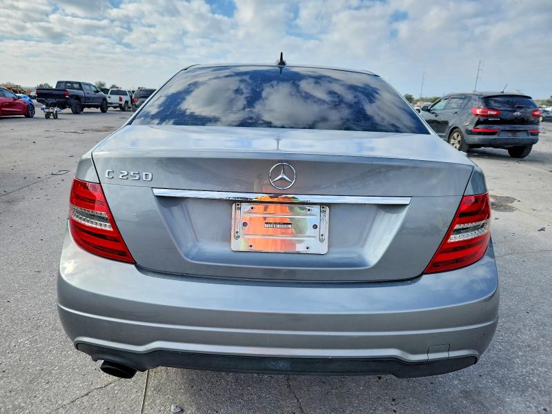 Продажа на аукционе авто 2012 Mercedes-benz C, vin: WDDGF4HB9CA621977, номер лота: 99350395