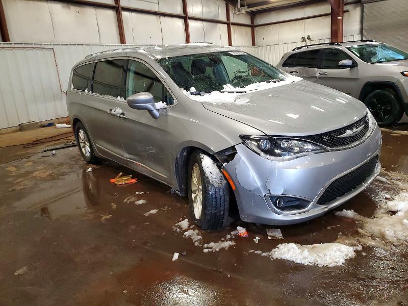 2018 Chrysler Pacifica მანქანა იყიდება აუქციონზე, vin: 2C4RC1BG7JR279596, აუქციონის ნომერი: 73997655