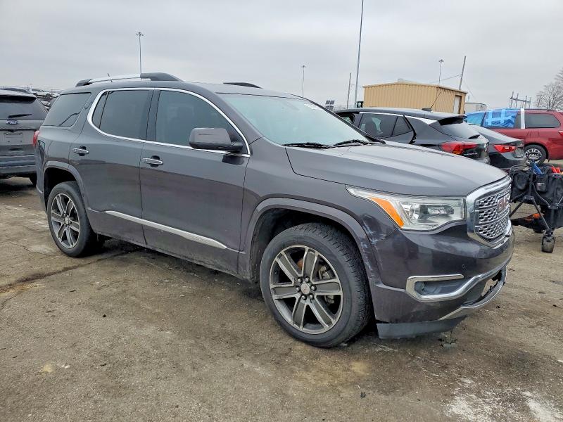 72166315 :رقم المزاد ، 1GKKNPLS2HZ272240 vin ، 2017 Gmc Acadia مزاد بيع