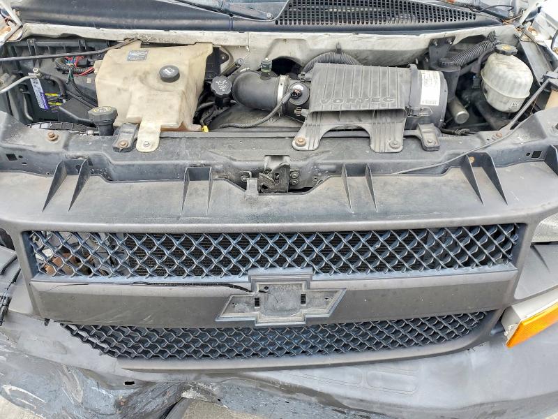 2004 Chevrolet Express G1500 მანქანა იყიდება აუქციონზე, vin: 1GCFG15X041162860, აუქციონის ნომერი: 74884695