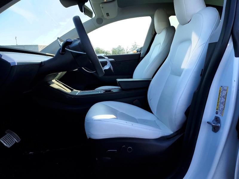 Продаж на аукціоні авто 2023 Tesla Model Y, vin: 7SAYGDEF1PF693842, номер лоту: 74692595