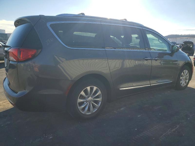 99649785 :رقم المزاد ، 2C4RC1BGXJR217836 vin ، 2018 Chrysler Pacifica مزاد بيع