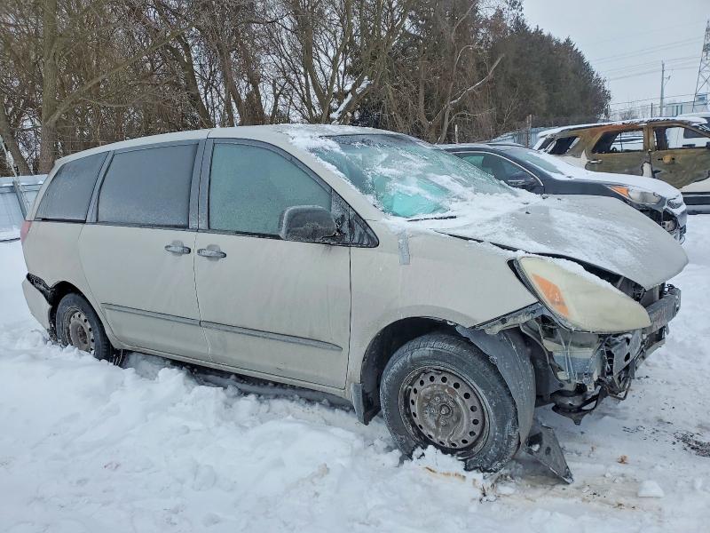 2004 Toyota Sienna მანქანა იყიდება აუქციონზე, vin: 5TDZA29C94S126292, აუქციონის ნომერი: 74585225