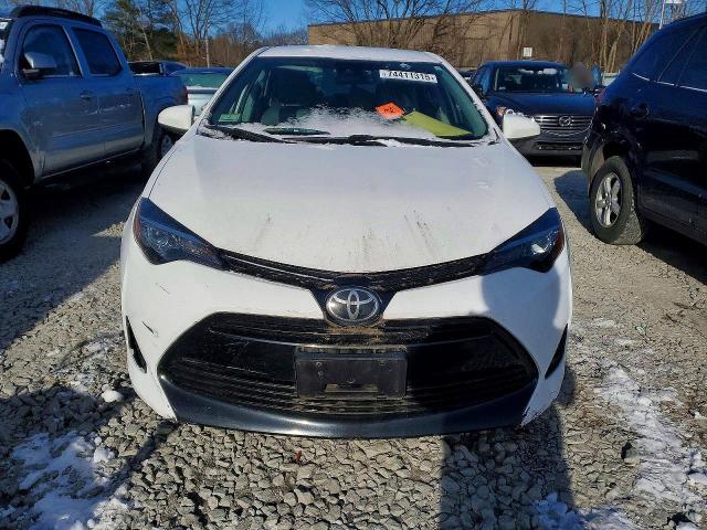 74411315 :رقم المزاد ، 2T1BURHE3JC045247 vin ، 2018 Toyota Corolla مزاد بيع