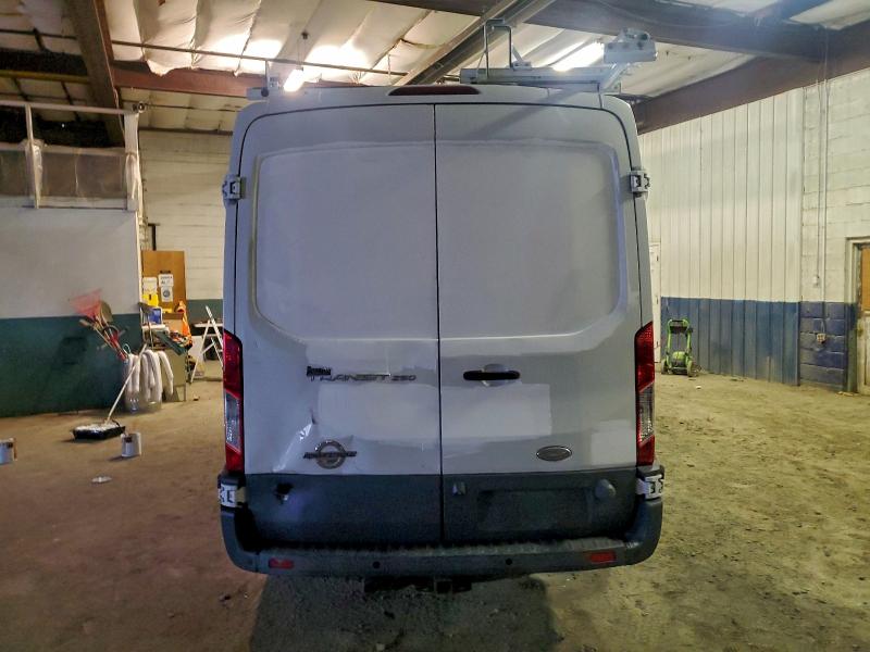 92946225 :رقم المزاد ، 1FTNR2CV3FKA22649 vin ، 2015 Ford Transit مزاد بيع