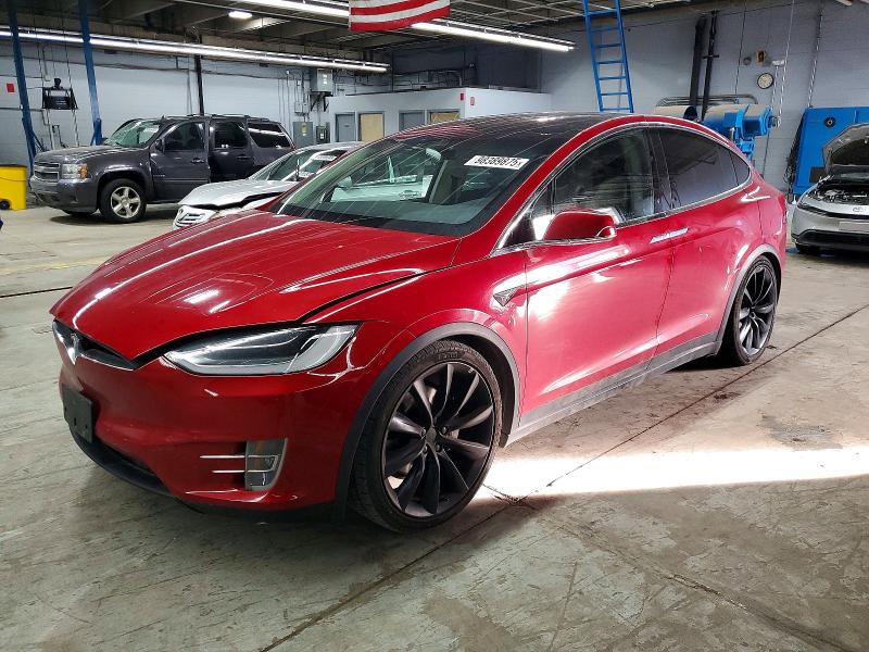 Продажа на аукционе авто 2018 Tesla Model X, vin: 5YJXCDE25JF143682, номер лота: 98389875