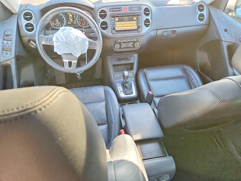 2011 Volkswagen Tiguan მანქანა იყიდება აუქციონზე, vin: WVGBV7AX7BW561354, აუქციონის ნომერი: 99241335