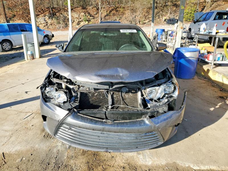 98967585 :رقم المزاد ، 4T1BF1FK0HU357295 vin ، 2017 Toyota Camry مزاد بيع