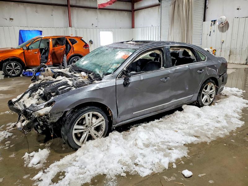 Продажа на аукционе авто 2015 Volkswagen Passat, vin: 1VWCM7A3XFC008341, номер лота: 74994225