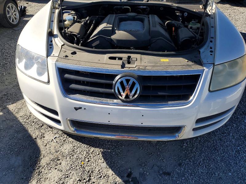 73346515 :رقم المزاد ، WVGCM77L84D040508 vin ، 2004 Volkswagen Touareg مزاد بيع
