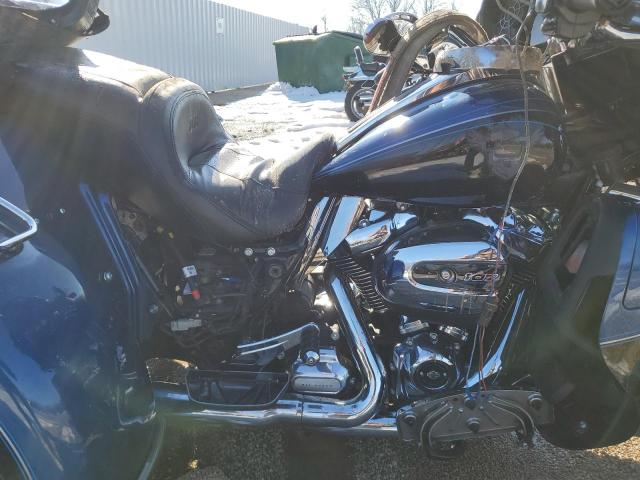 40164684 :رقم المزاد ، 1HD1MDD11JB853630 vin ، 2018 Harley-davidson Flhtcutg 115th Anniversary Tri Glide Ultra مزاد بيع