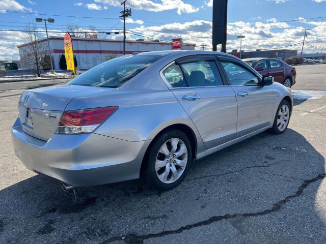 43642774 :رقم المزاد ، 1HGCP3F85AA004971 vin ، 2010 Honda Accord Exl مزاد بيع