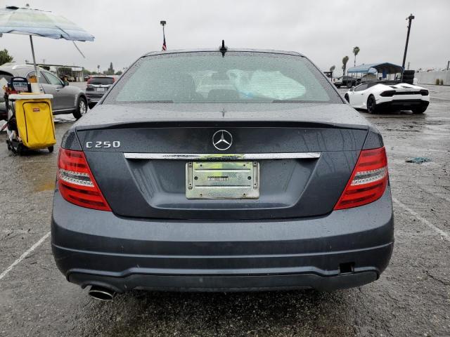 Продаж на аукціоні авто 2013 Mercedes-benz C 250, vin: WDDGF4HB2DA816997, номер лоту: 43038114
