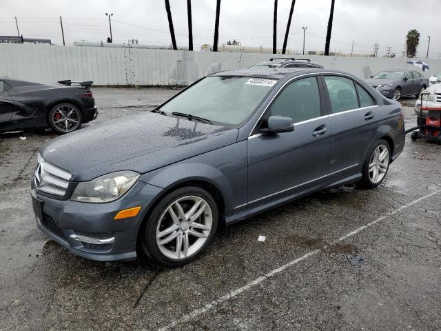 Продаж на аукціоні авто 2013 Mercedes-benz C 250, vin: WDDGF4HB2DA816997, номер лоту: 43038114