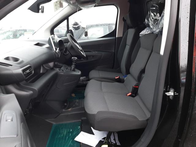 Aukcja sprzedaży 2024 Vauxhall Combo, vin: W0VEFYHT2PJ816179, numer aukcji: 43510514