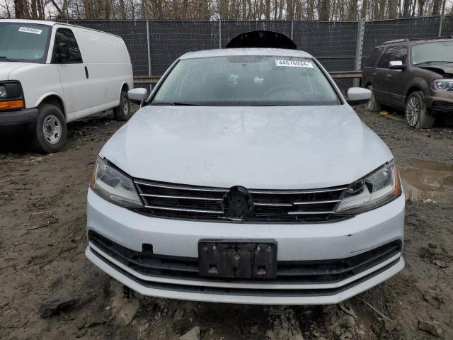 44676934 :رقم المزاد ، 3VW2B7AJ0HM388646 vin ، 2017 Volkswagen Jetta مزاد بيع