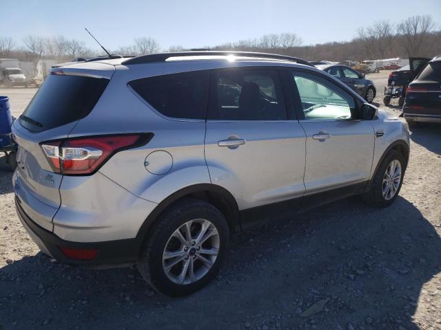 43814324 :رقم المزاد ، 1FMCU0GD2JUA31895 vin ، 2018 Ford Escape مزاد بيع