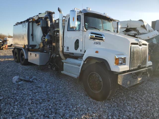 81394783 :رقم المزاد ، 5KKHAVDV1NPNK5813 vin ، 2022 Western Star/auto Car Conventional 4700sf مزاد بيع