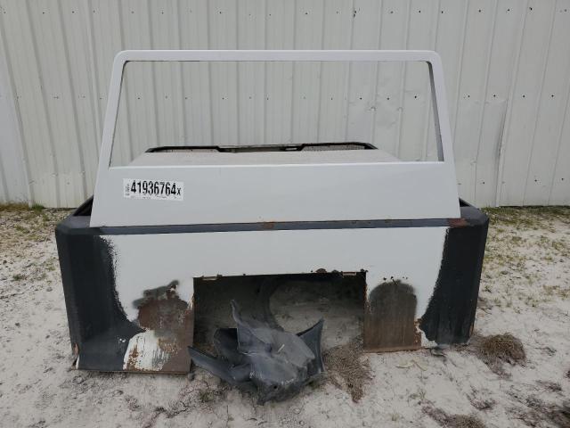 41936764 :رقم المزاد ، TRUCKBED vin ، 2000 Trck Bed مزاد بيع