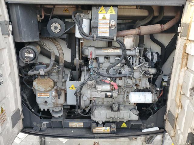 41306214 :رقم المزاد ، 1UYVS253XGU615433 vin ، 2016 Utility 3000r مزاد بيع