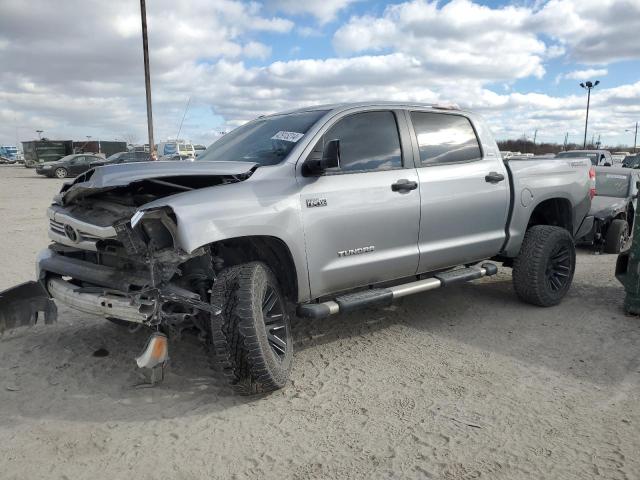 Aukcja sprzedaży 2017 Toyota Tundra Crewmax Sr5, vin: 5TFDW5F17HX612230, numer aukcji: 42915214
