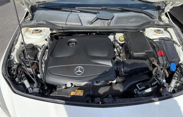 42260174 :رقم المزاد ، WDDSJ4GB0JN576847 vin ، 2018 Mercedes-benz Cla 250 4matic مزاد بيع