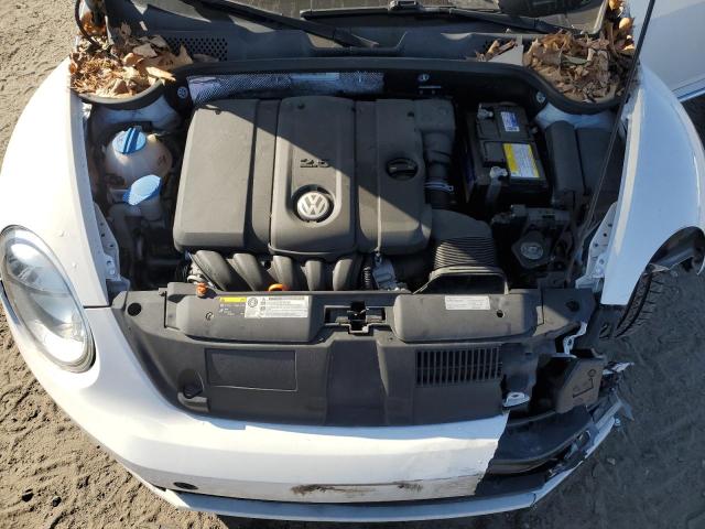 43952734 :رقم المزاد ، 3VW5P7AT7DM812298 vin ، 2013 Volkswagen Beetle مزاد بيع